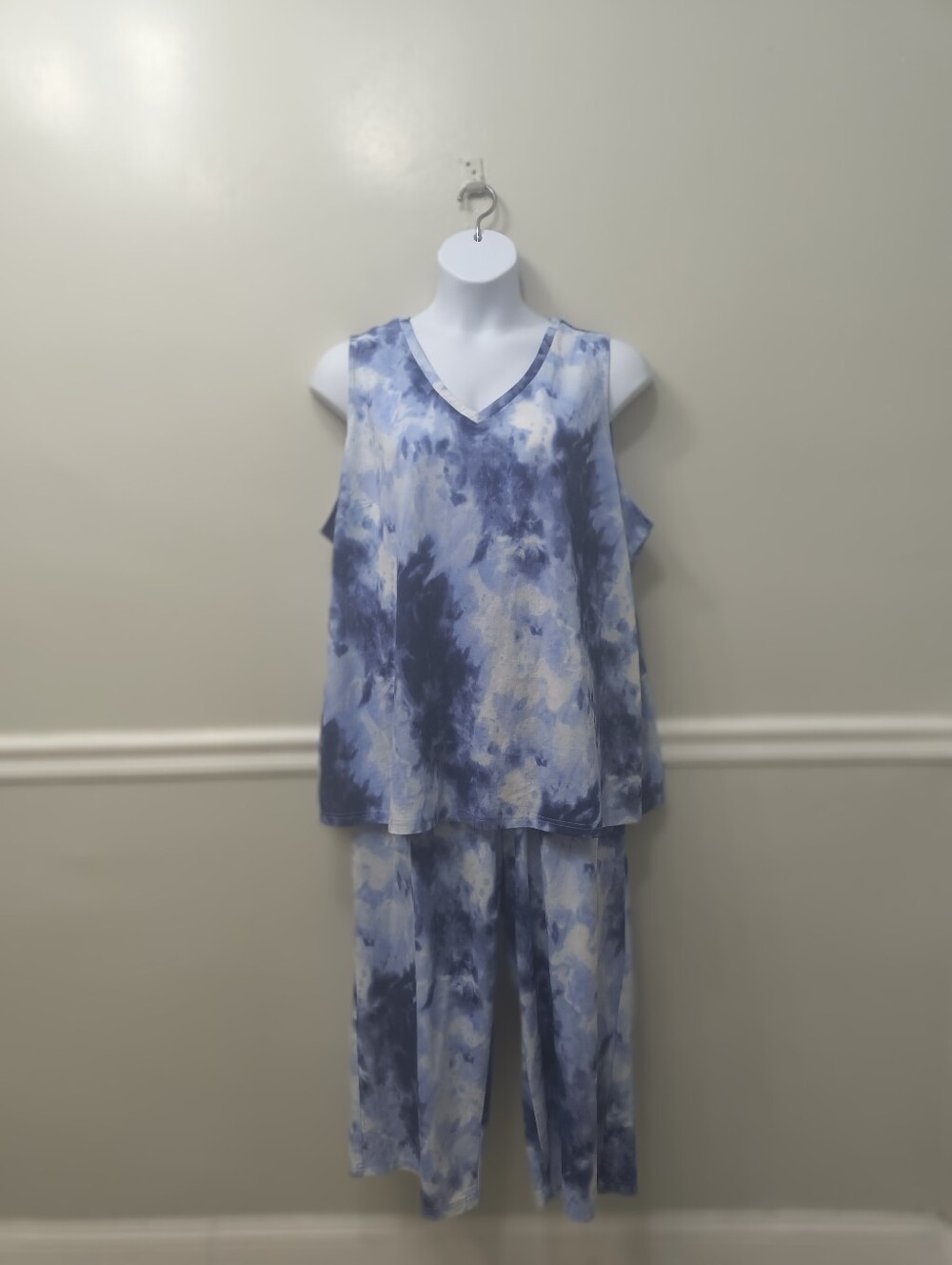 Belle Beach By Kim Gravel Two-piece Set Cropped Capri Blue White 3X Lounging